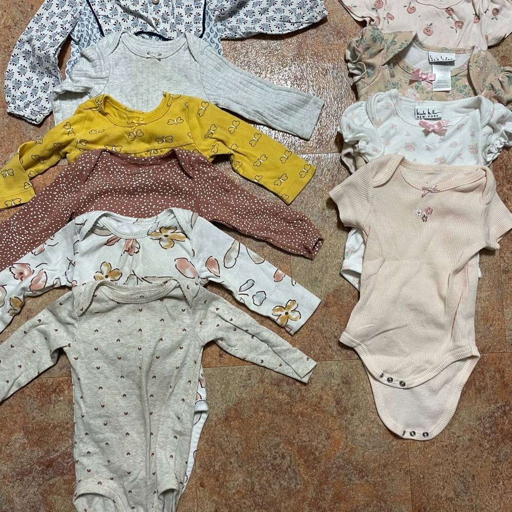 Carter's body suits